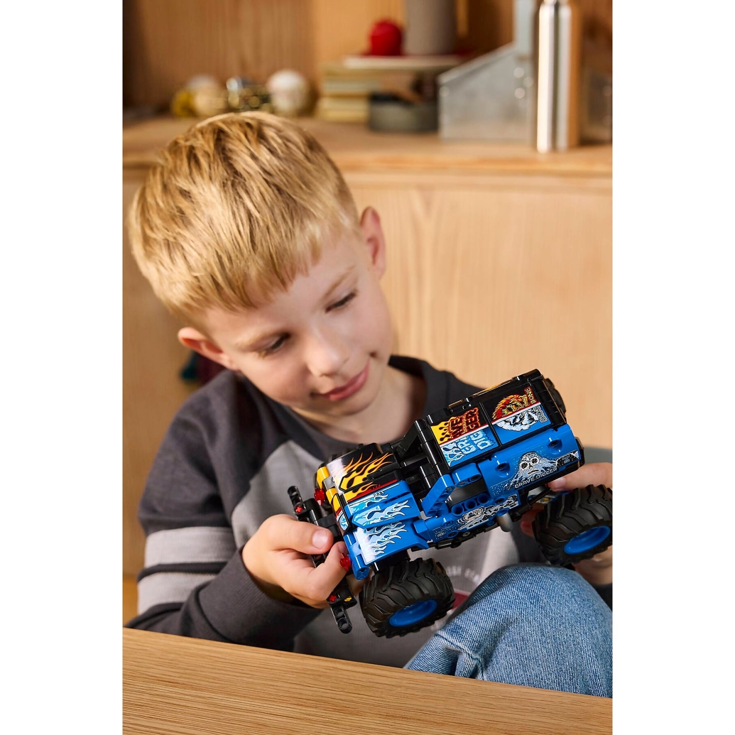 LEGO 42219 Monster Jam™ Grave Digger™ Fire and Ice - Technic