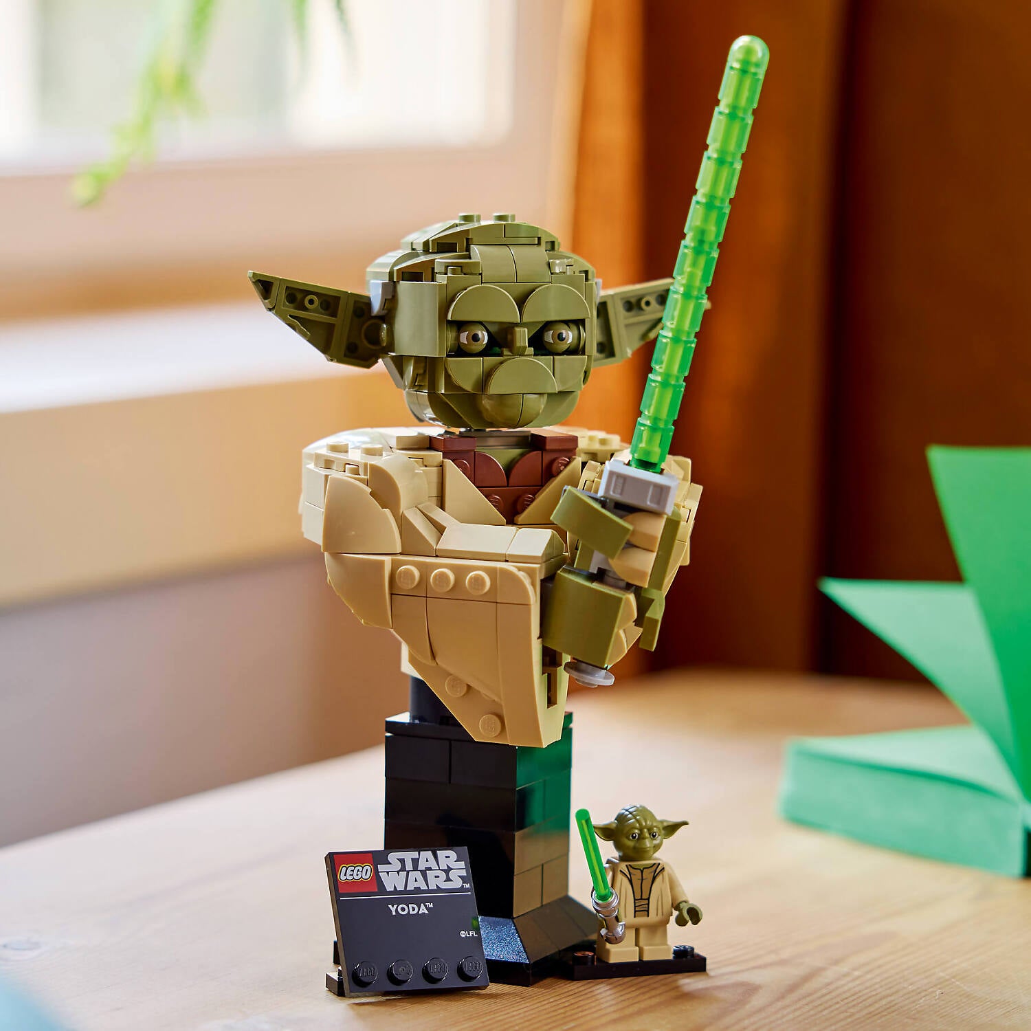 LEGO 75438 Yoda Bust - Star Wars