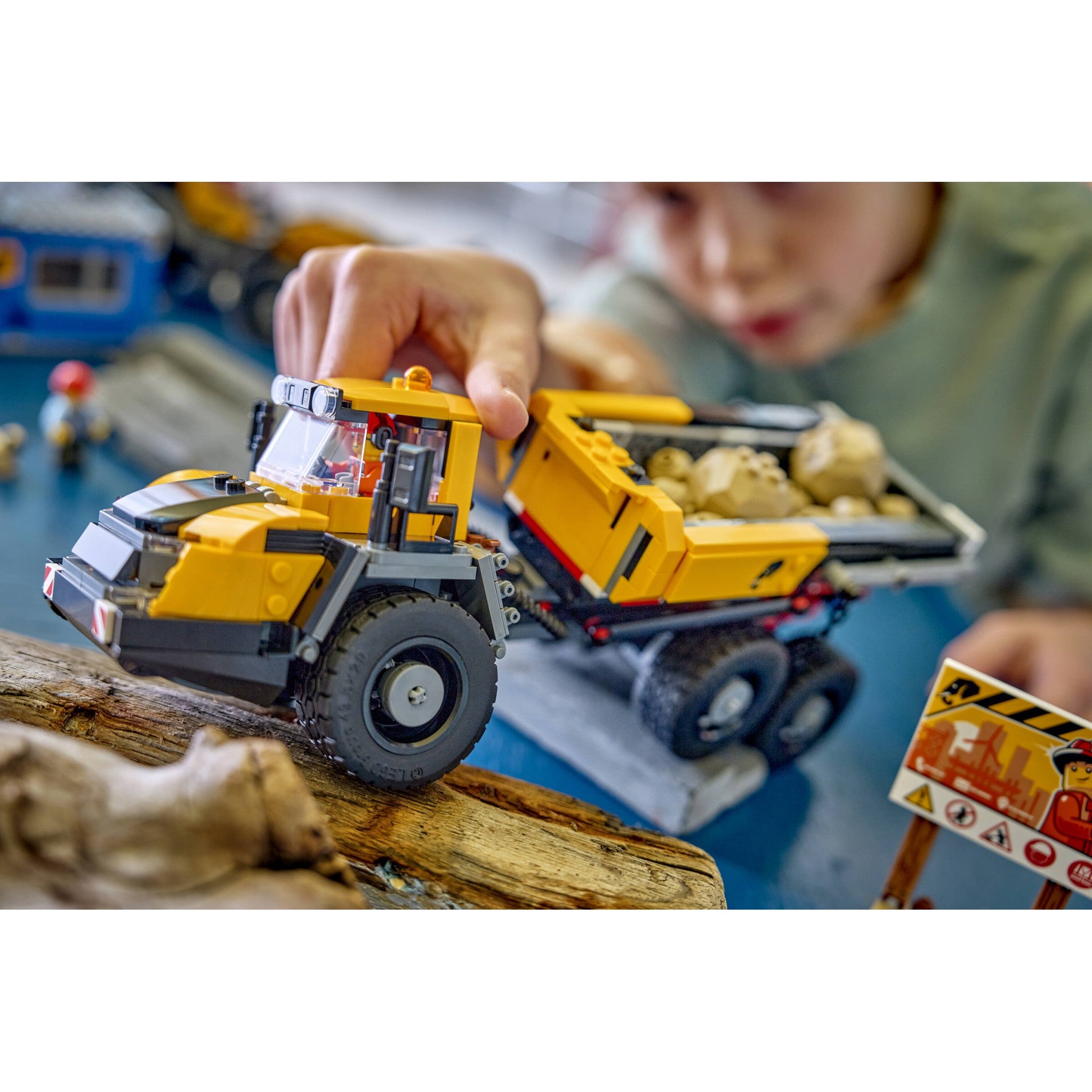 LEGO 60494 Dump Truck & Front End Loader - City