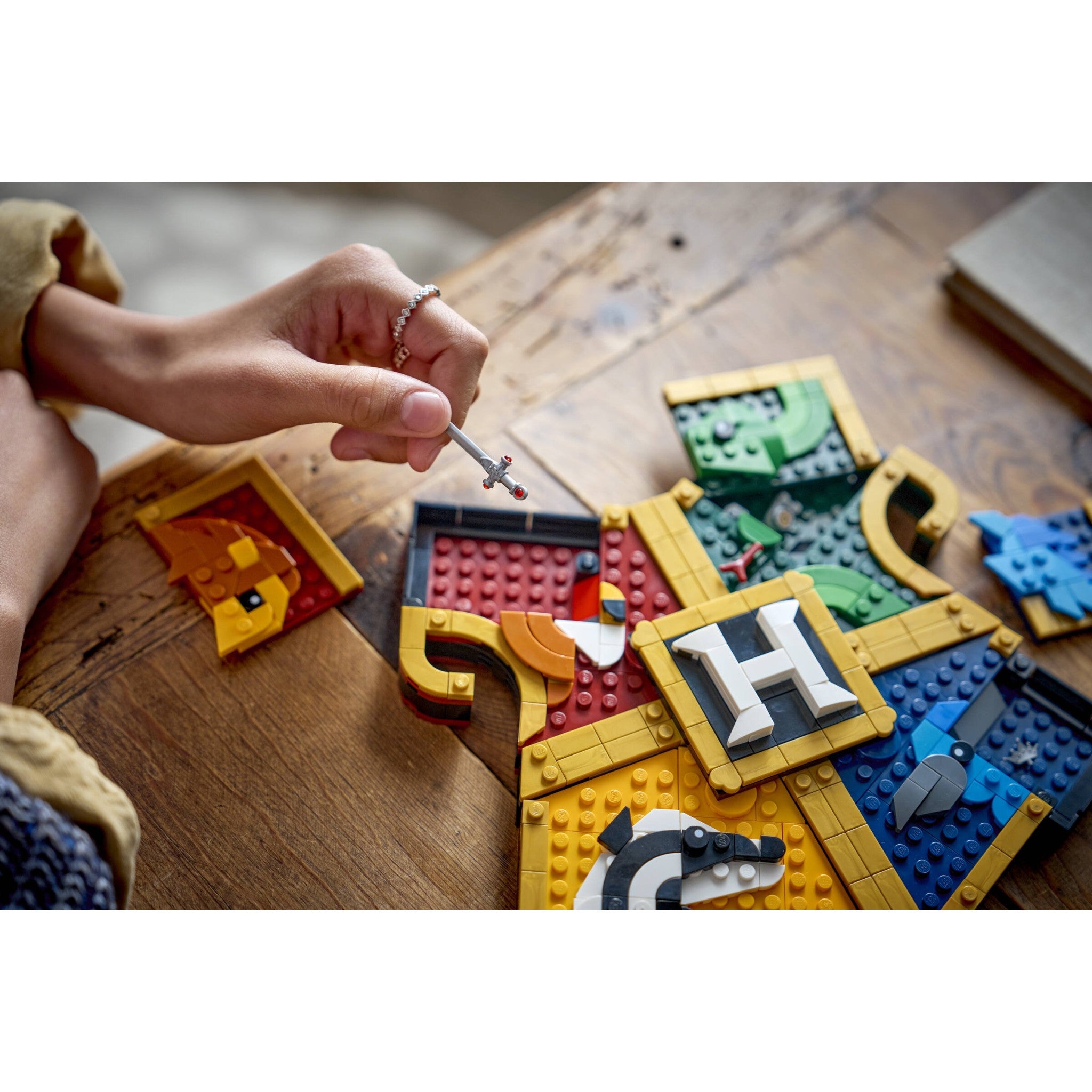 LEGO 76462 Hogwarts House Crest - Harry Potter