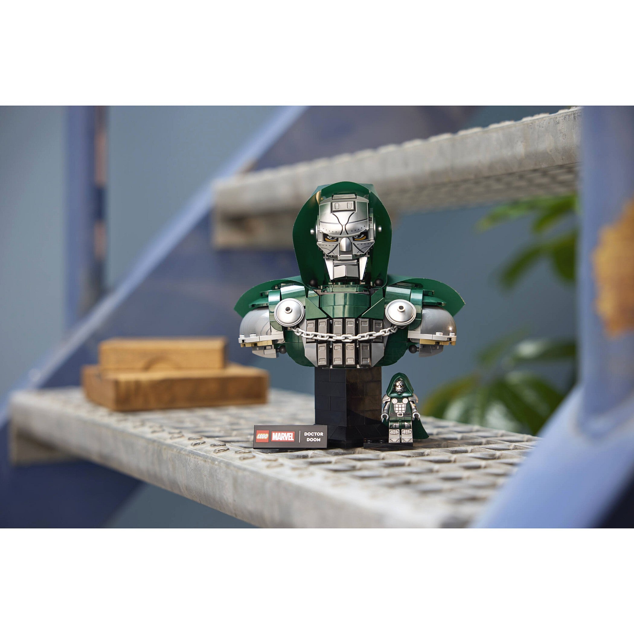 LEGO 76345 Doctor Doom Bust - Marvel Super Heroes