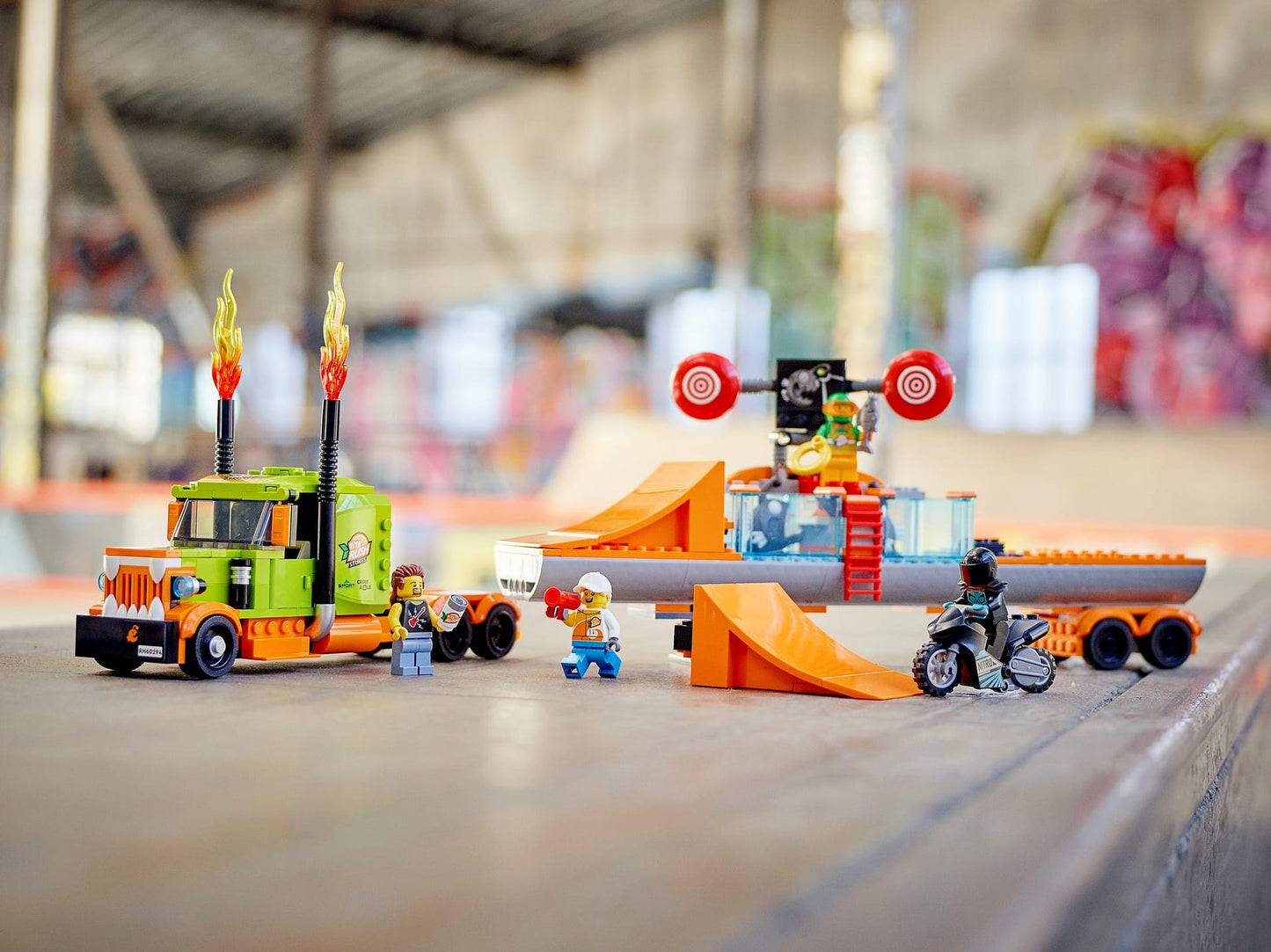 LEGO 60294 Stunt Show Truck - City Stuntz