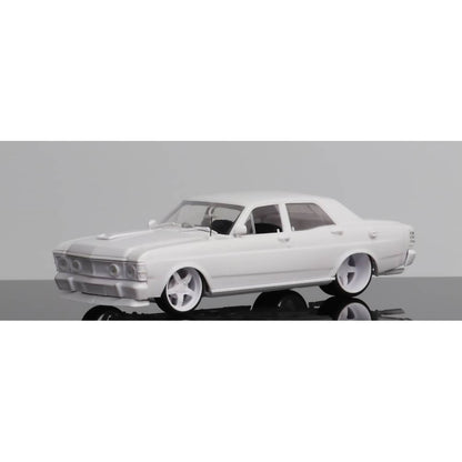 DDA Collectibles -  1:24 Scale - Ford Falcon XW GTHO Custom Slammed Sealed Body Opening Bonnet with Engine - Plastic Diecast Model Kit