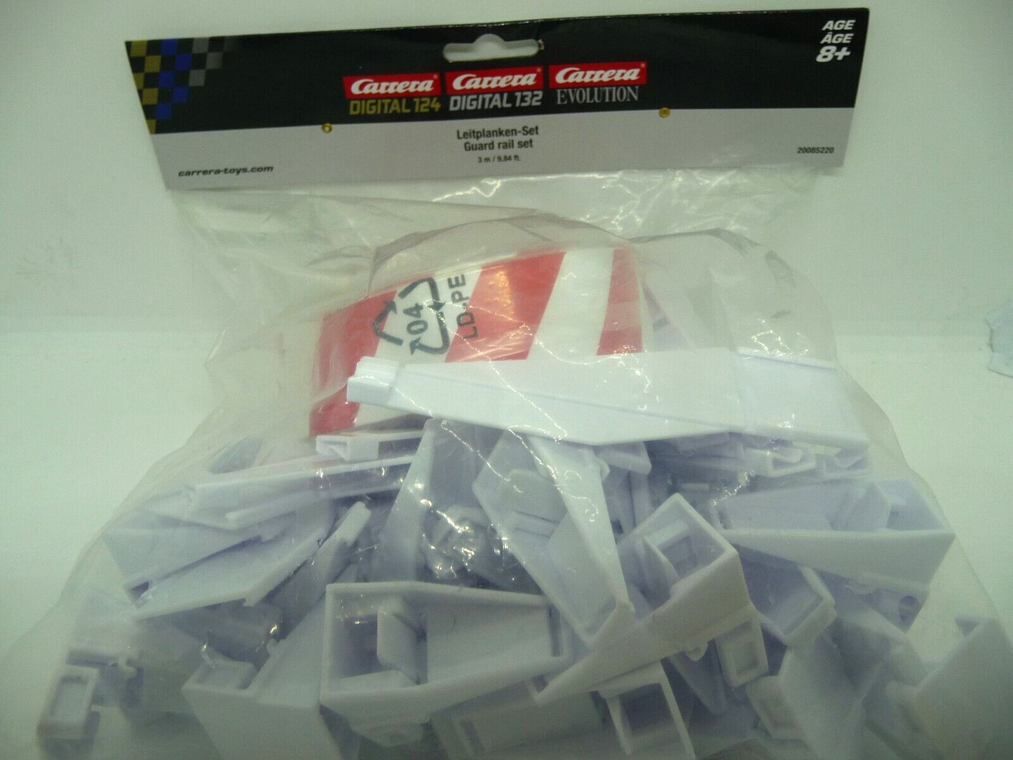 Carrera -  1:24 Track Accessories - Red and White Stripe Guard Rail 3mtrs