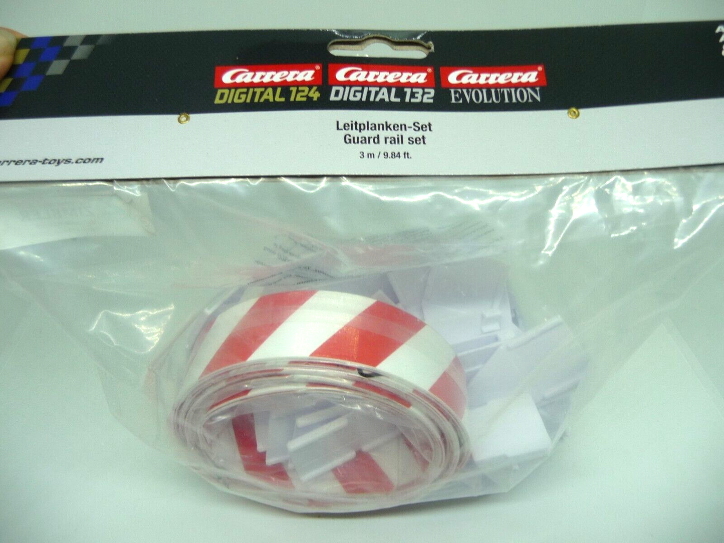 Carrera -  1:24 Track Accessories - Red and White Stripe Guard Rail 3mtrs
