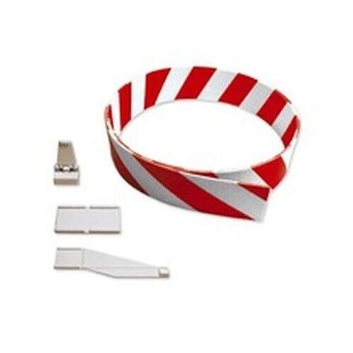 Carrera -  1:24 Track Accessories - Red and White Stripe Guard Rail 3mtrs