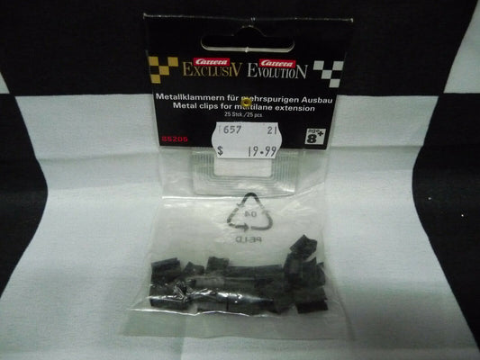 Carrera -  Evolution 1:32 - 85205 Metal Clips for Multilane Extension 25 pcs
