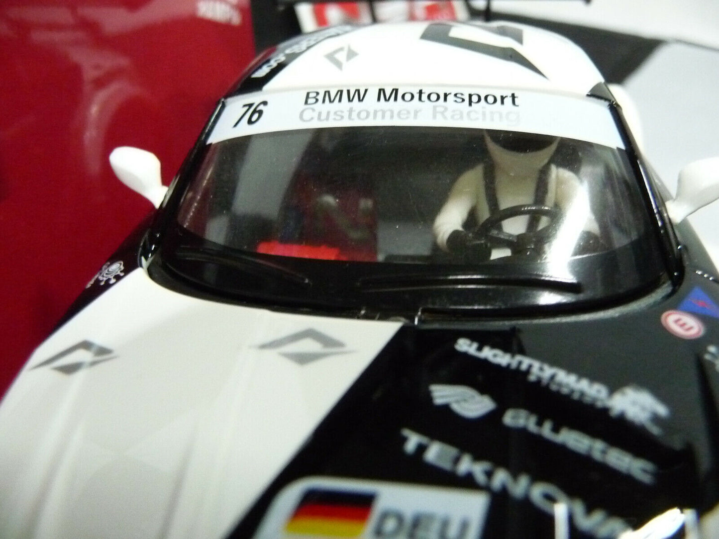 NSR -  1:32 0011AW BMW Z4 GT3 E89 FIA GT3 Euro Cup 2010 No.76 scalextric/carrera