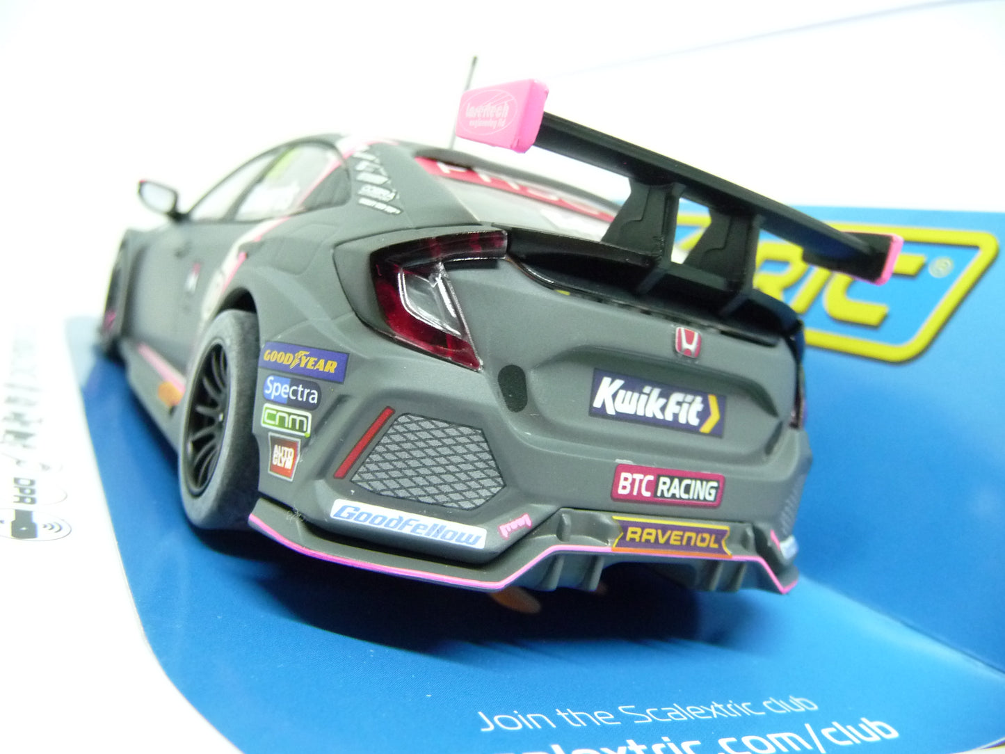 Scalextric -  C4317 Honda Civic Type R BTCC 2021 Jade Edwards slot car also suits Carrera