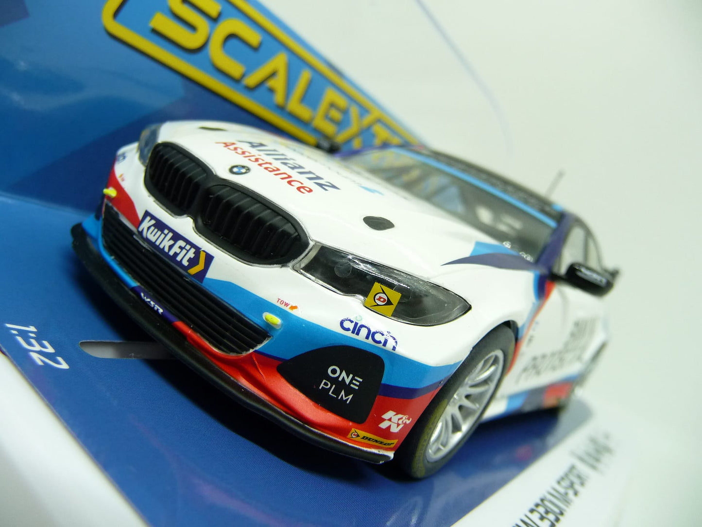 Scalextric -  C4188 1:32 BMW 330i M-Sport BTCC 2019 Colin Turkington