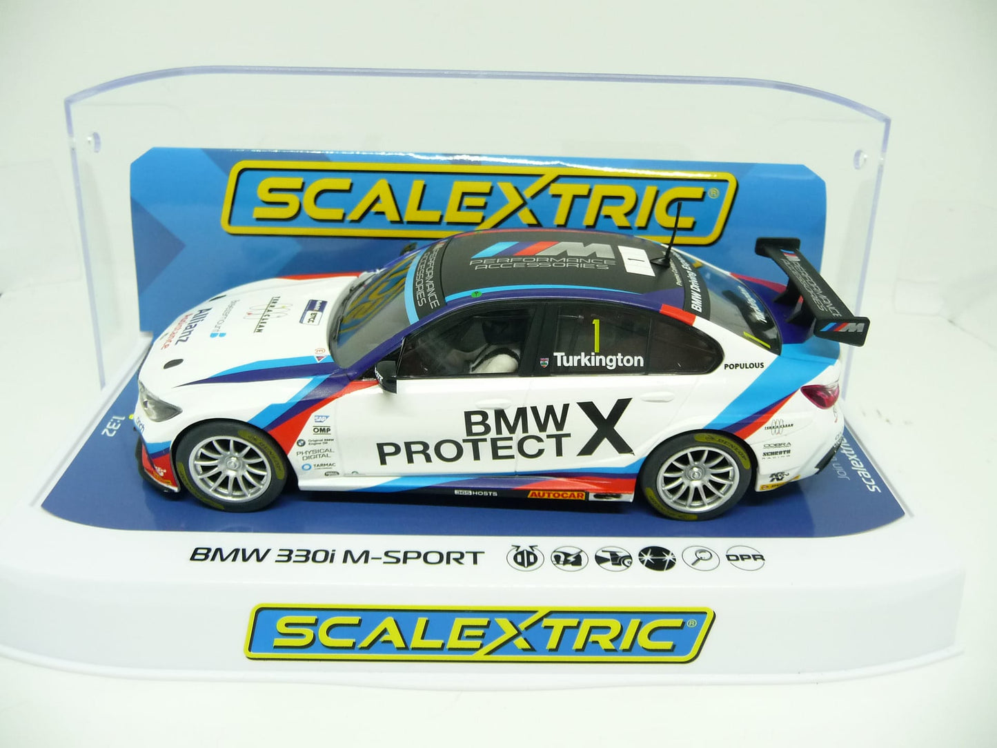 Scalextric -  C4188 1:32 BMW 330i M-Sport BTCC 2019 Colin Turkington