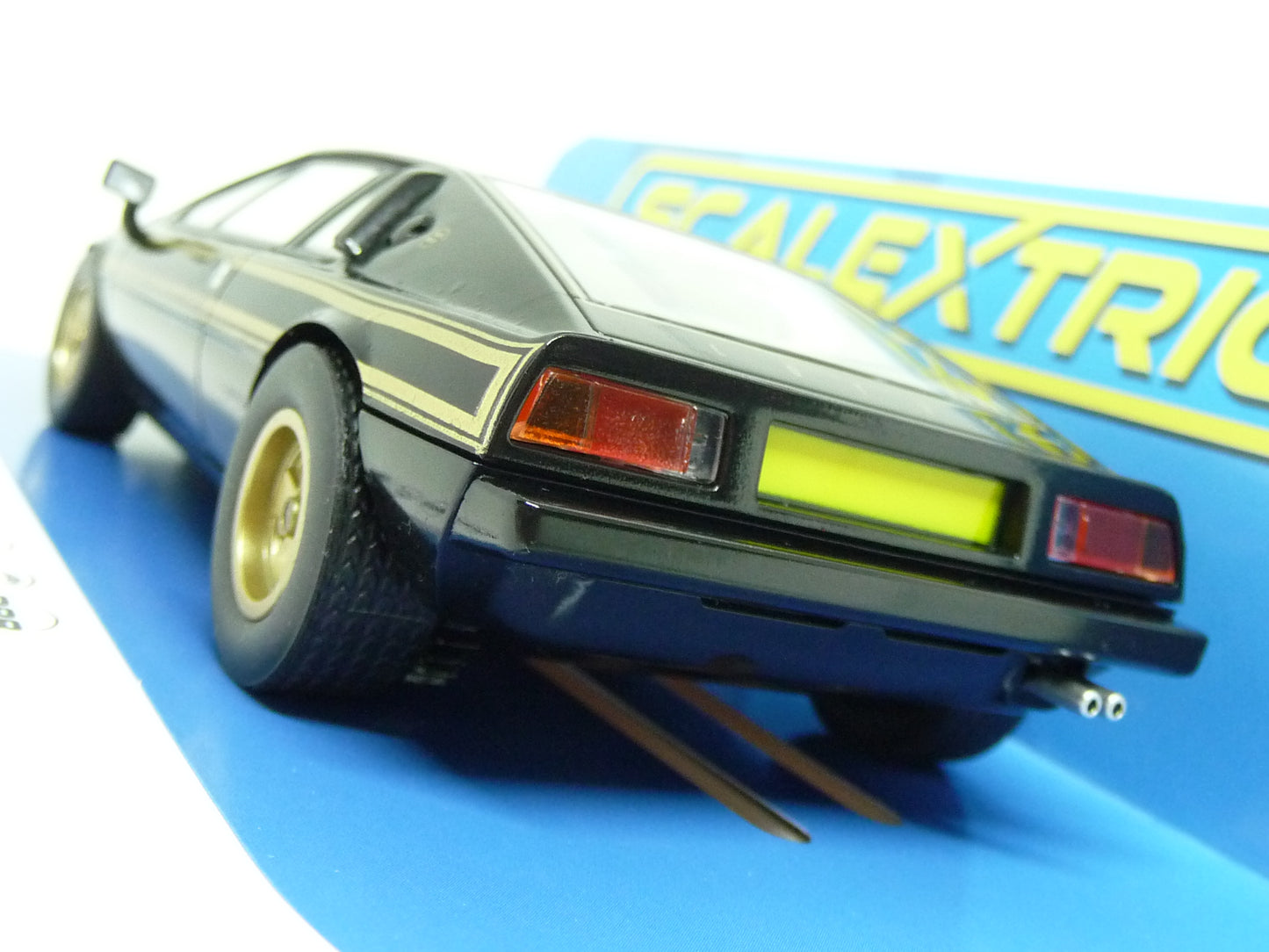 Scalextric -  C4253 Lotus Esprite S2 World Championship Commemorative slot car also suits Carrera