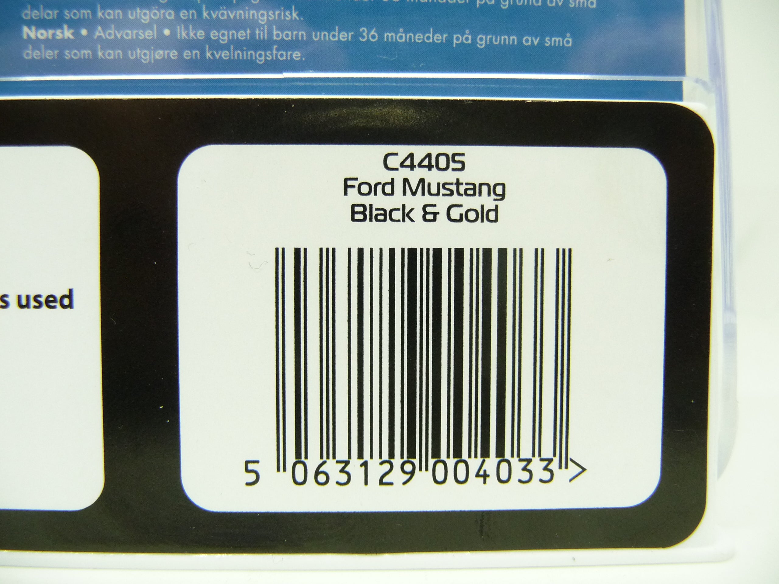 Scalextric - C4405 Ford Mustang Black Gold