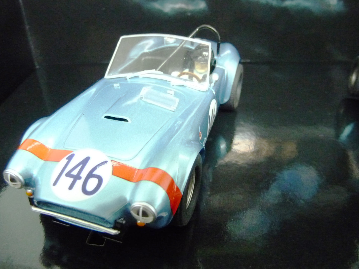 Scalextric -  C4305a Shelby Cobra 289-1964