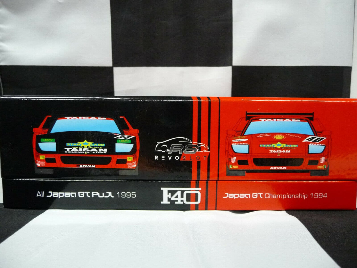 Revoslot -  1:32 RS0099 Ferrari F40 TEAM TAISAN Twin Pack No34 No.40 Scalex/Carr
