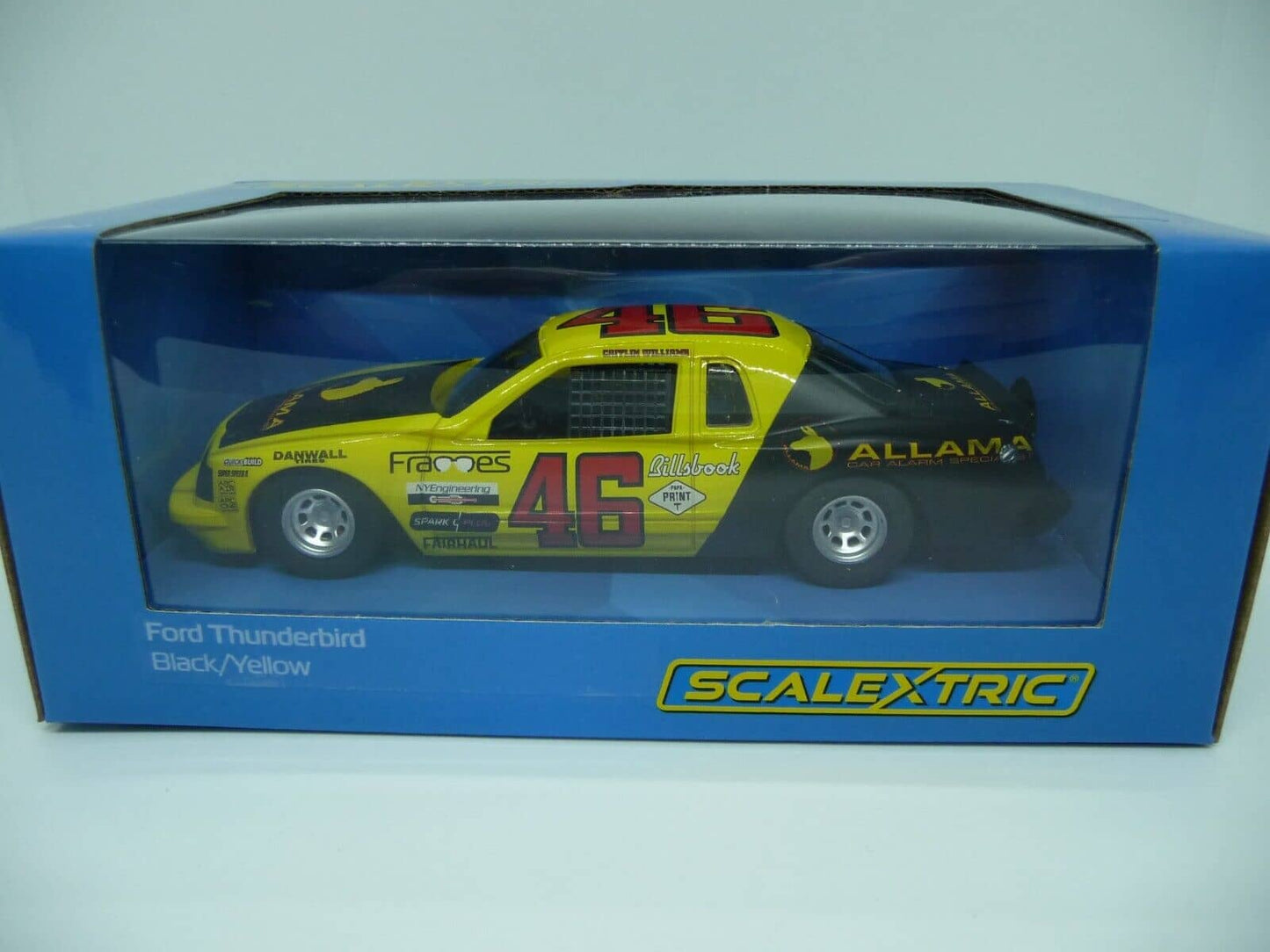 Scalextric -  C4088 1:32 FORD THUNDERBIRD YELLOW BLACK #46 Slot Car Suit Carrera