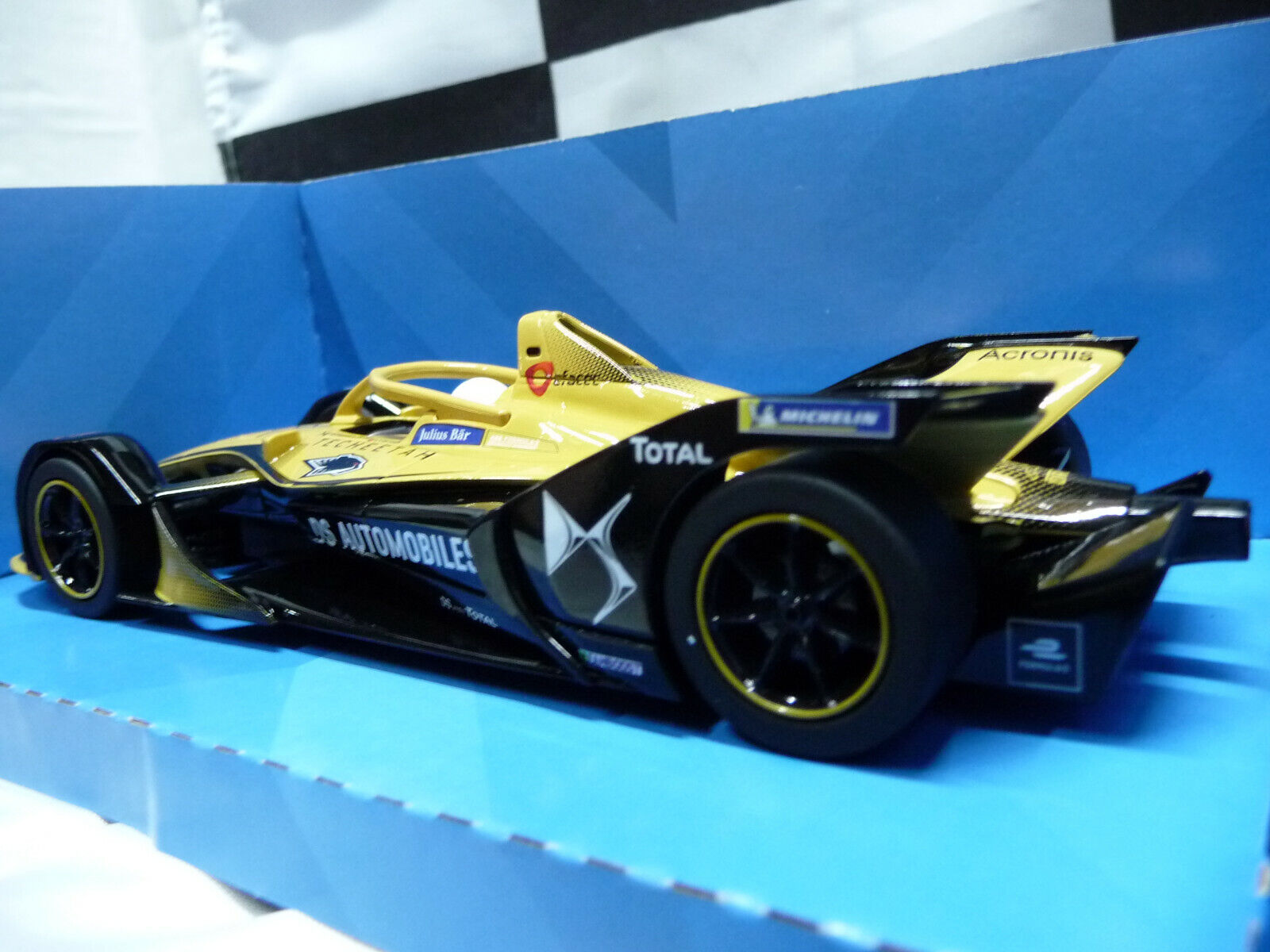 Scalextric - C4230 1:32 Formula E - DS Techeetah AntonioFelixDaCosta slot car also suits Carrera