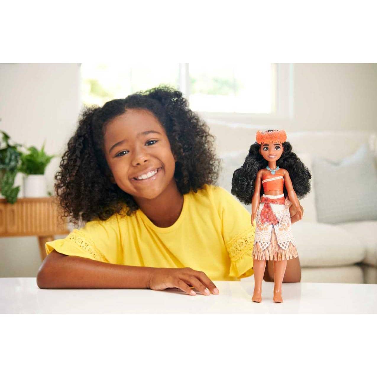 Disney -  Princess Moana Fashion Doll And Accessories - New For 2023