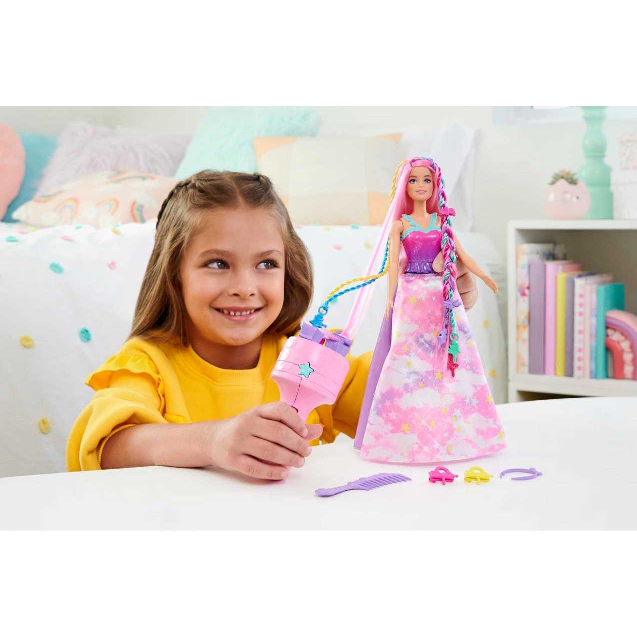 Barbie -  Dreamtopia Twist ‘n Style Doll and Accessories