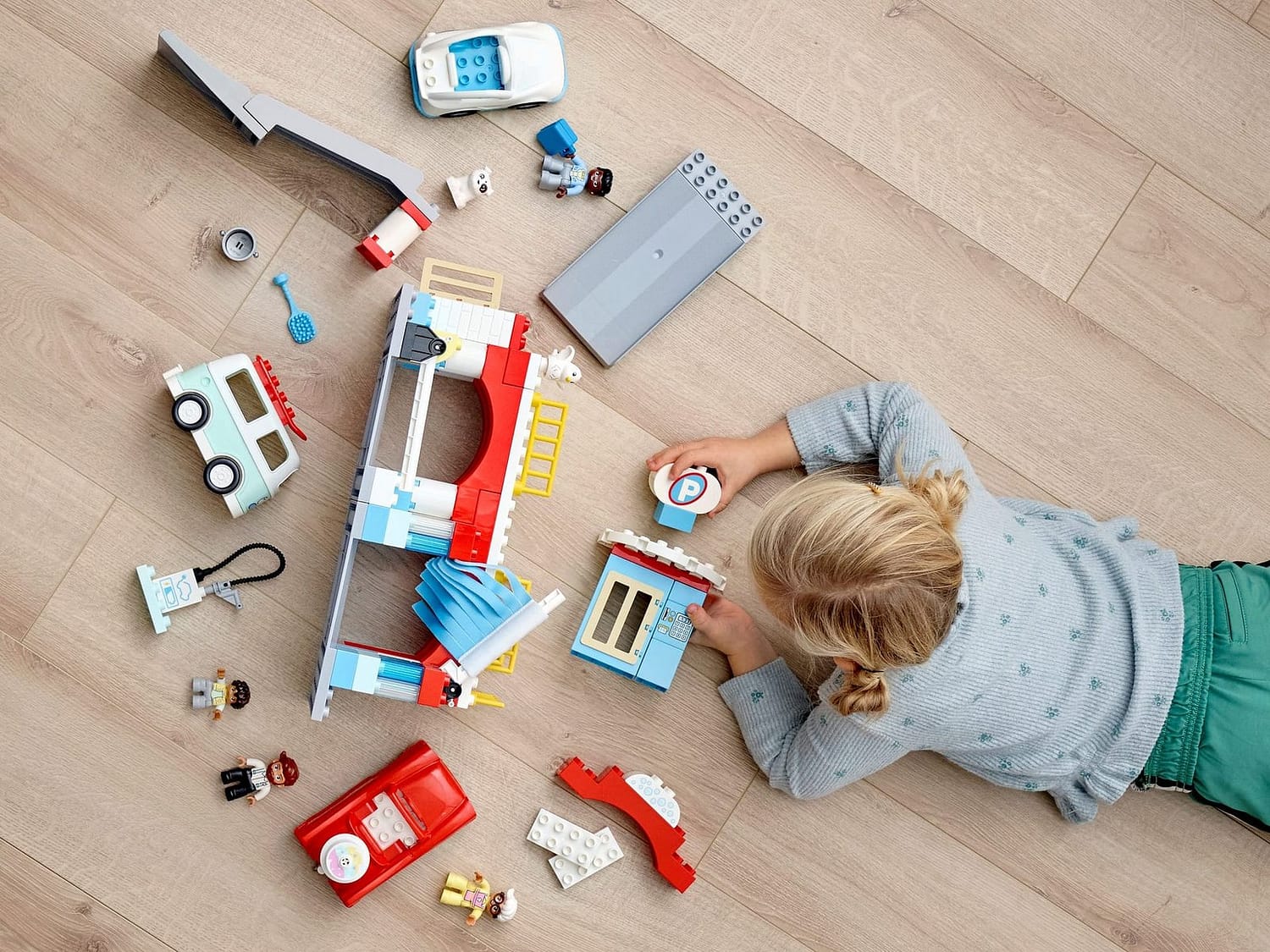 LEGO 10948 Parking Garage and Car Wash - Duplo - Image 12