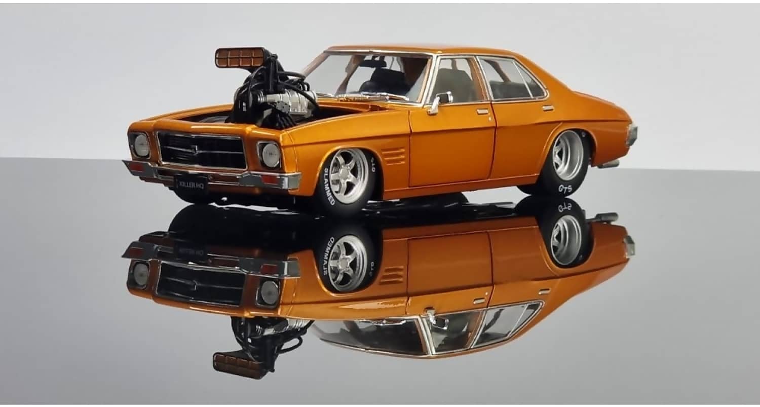 DDA 1:24 Gold Blown 4 Door Monaro