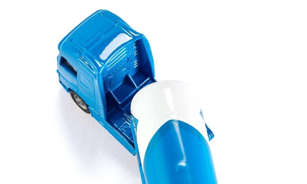 Siku - Articulated Tanker Truck With Tandem Trailer – 1:87 Scale Die-Cast Fuel Transport Model - Image 4