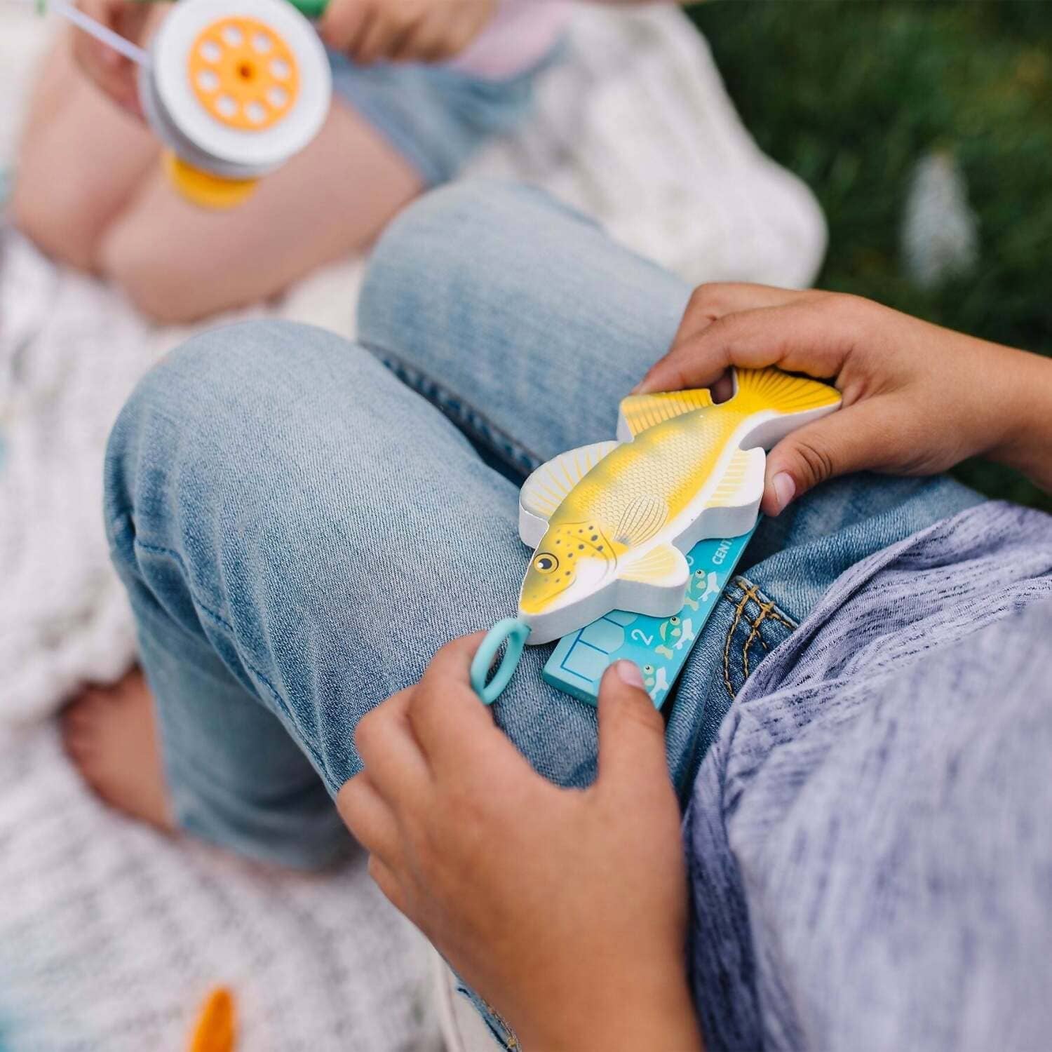 Melissa & Doug - Let’s Explore Fishing Play Set - Image 6