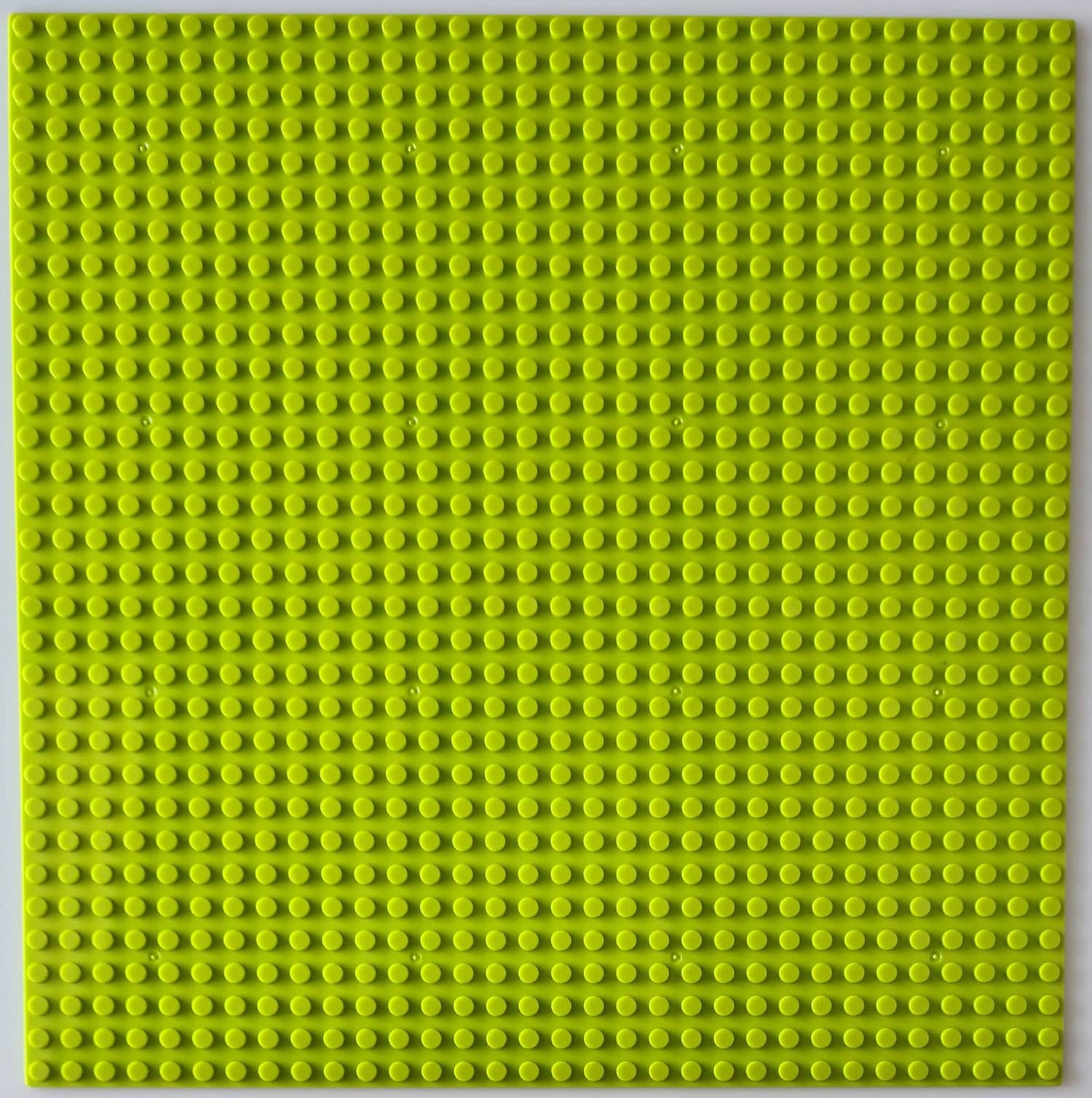 BASEPLATE 32x32 Studs L/green Generic
