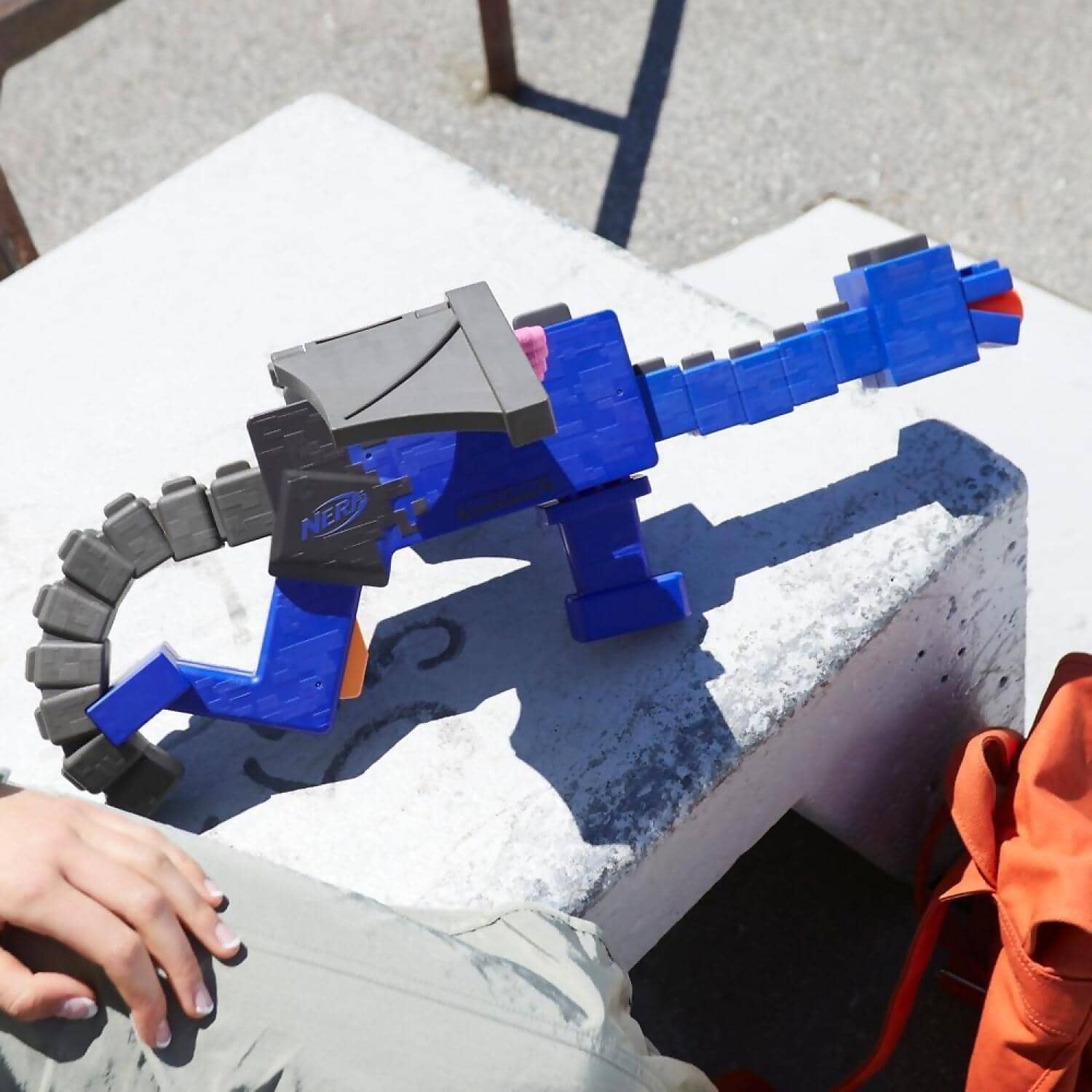 Nerf - Minecraft Ender Dragon Blaster And 12 Nerf Elite Foam Darts - Image 4