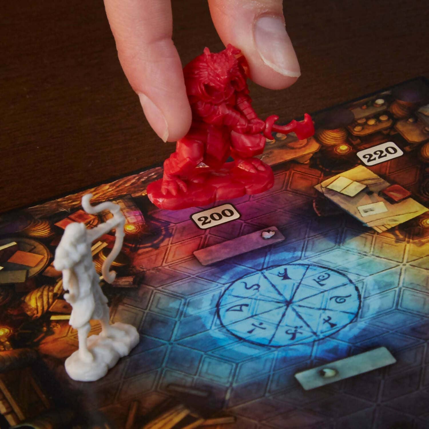 Dungeons And Dragons - Bedlam In Neverwinter An Escape & Solve Mystery Game - Hasbro - Image 7