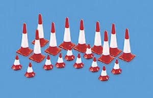 MODEL SCENE 5008 OO TRAFFIC CONES LARGE & SMALL HO