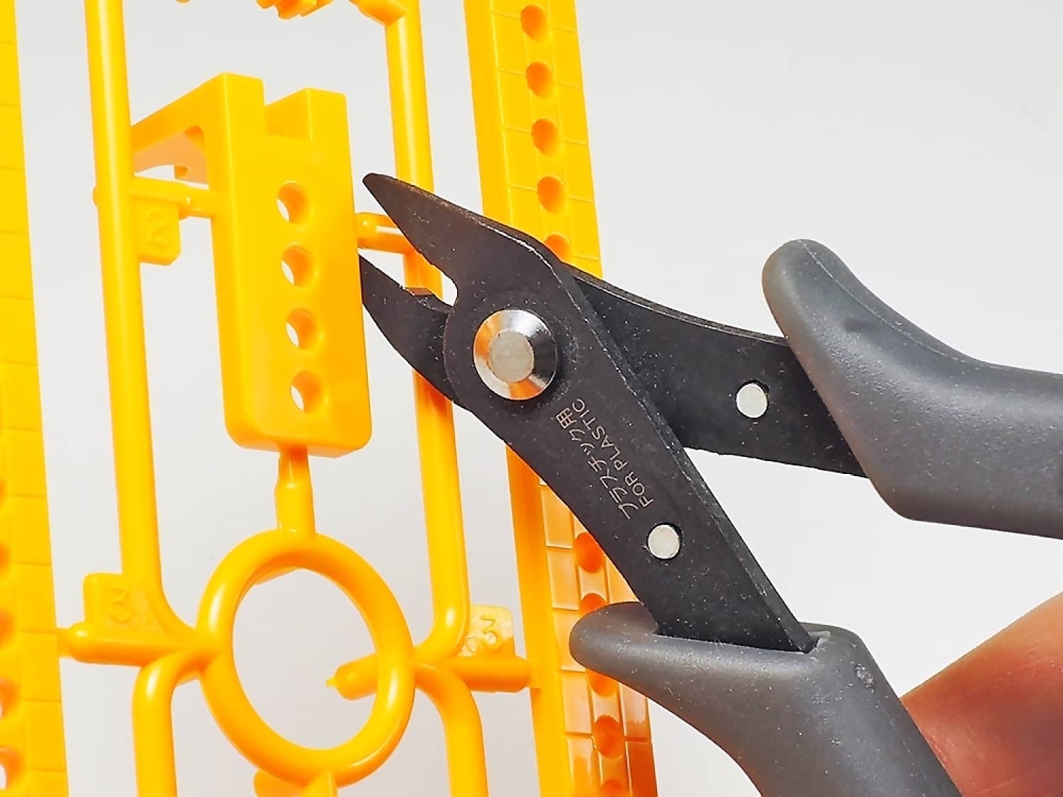 Tamiya Modeler's Side Cutter Gray - Image 2