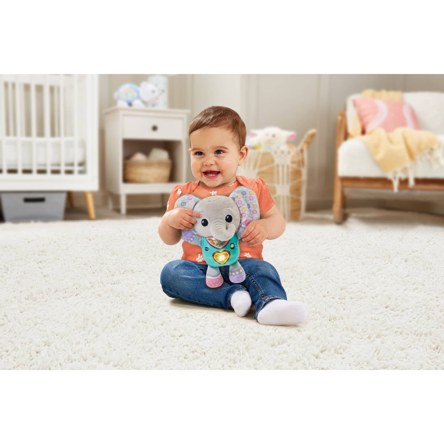 Vtech - Cuddle & Sing Elephant - Image 3