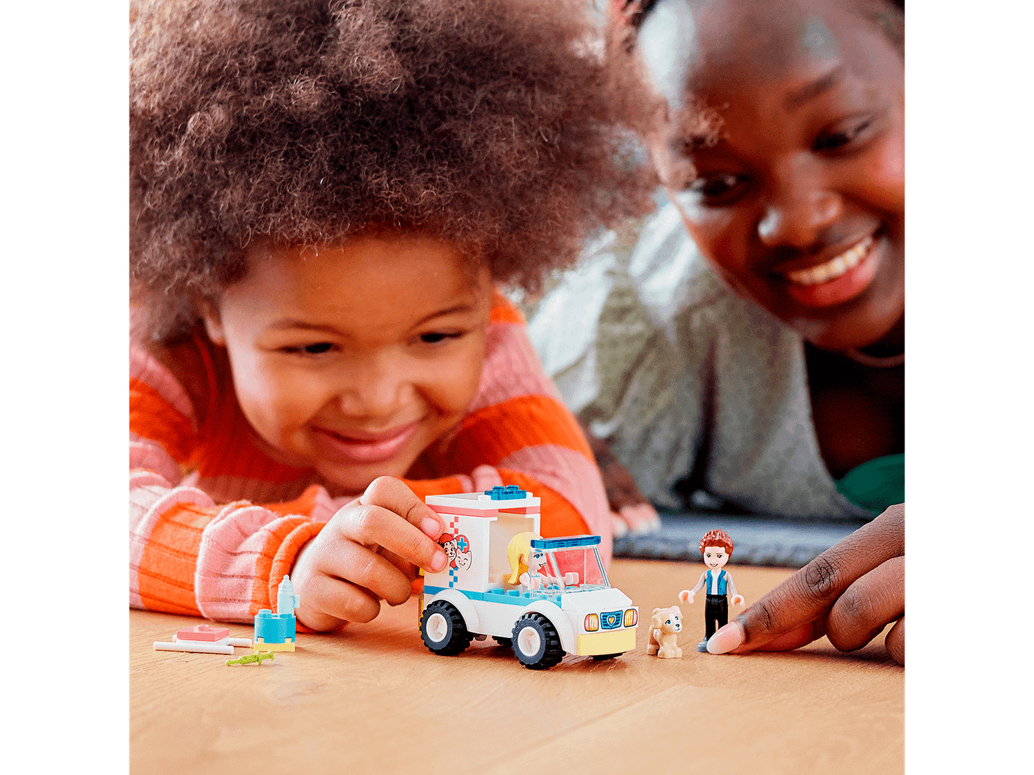 LEGO 41694 Pet Clinic Ambulance - Friends 4+ - Image 6