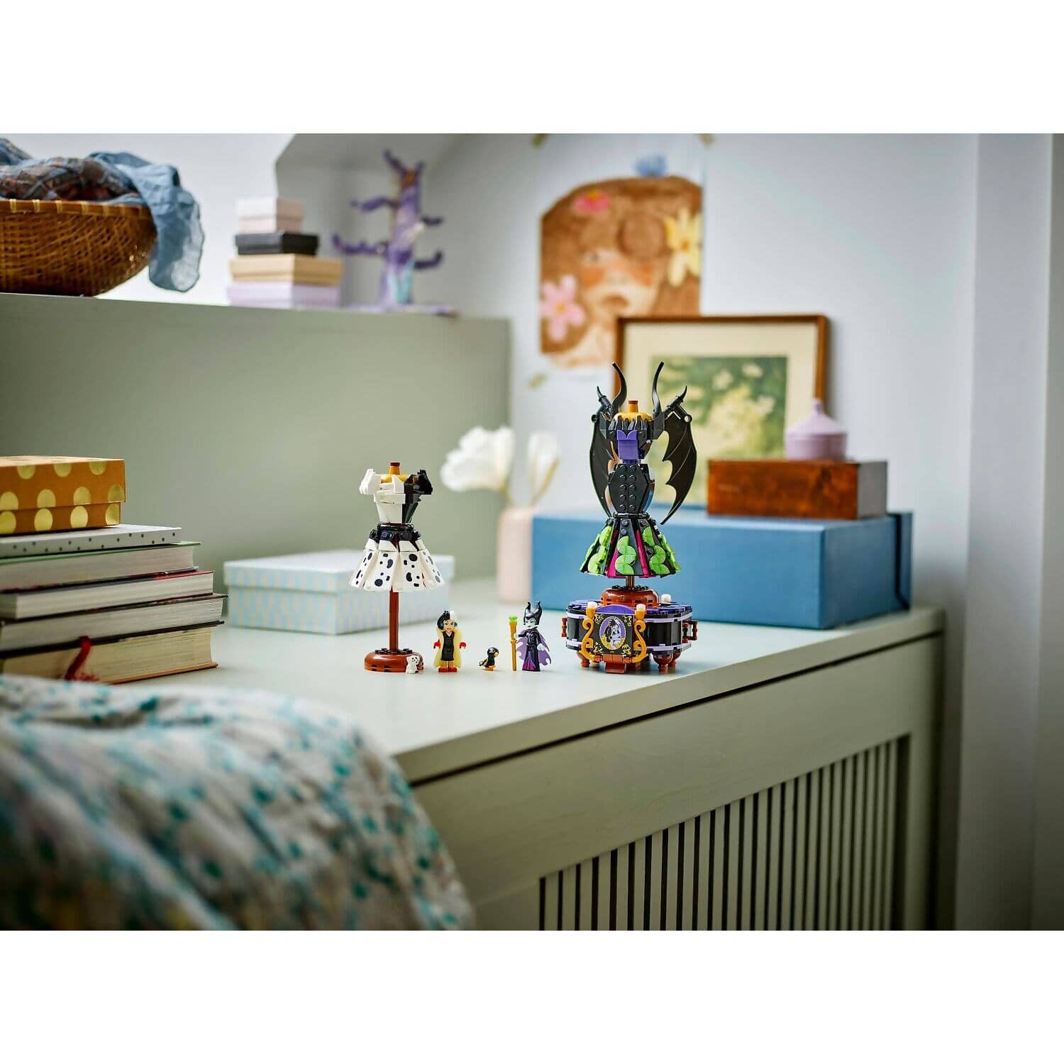 LEGO 43262 Maleficent's and Cruella De Vil's Dresses - Disney - Image 6