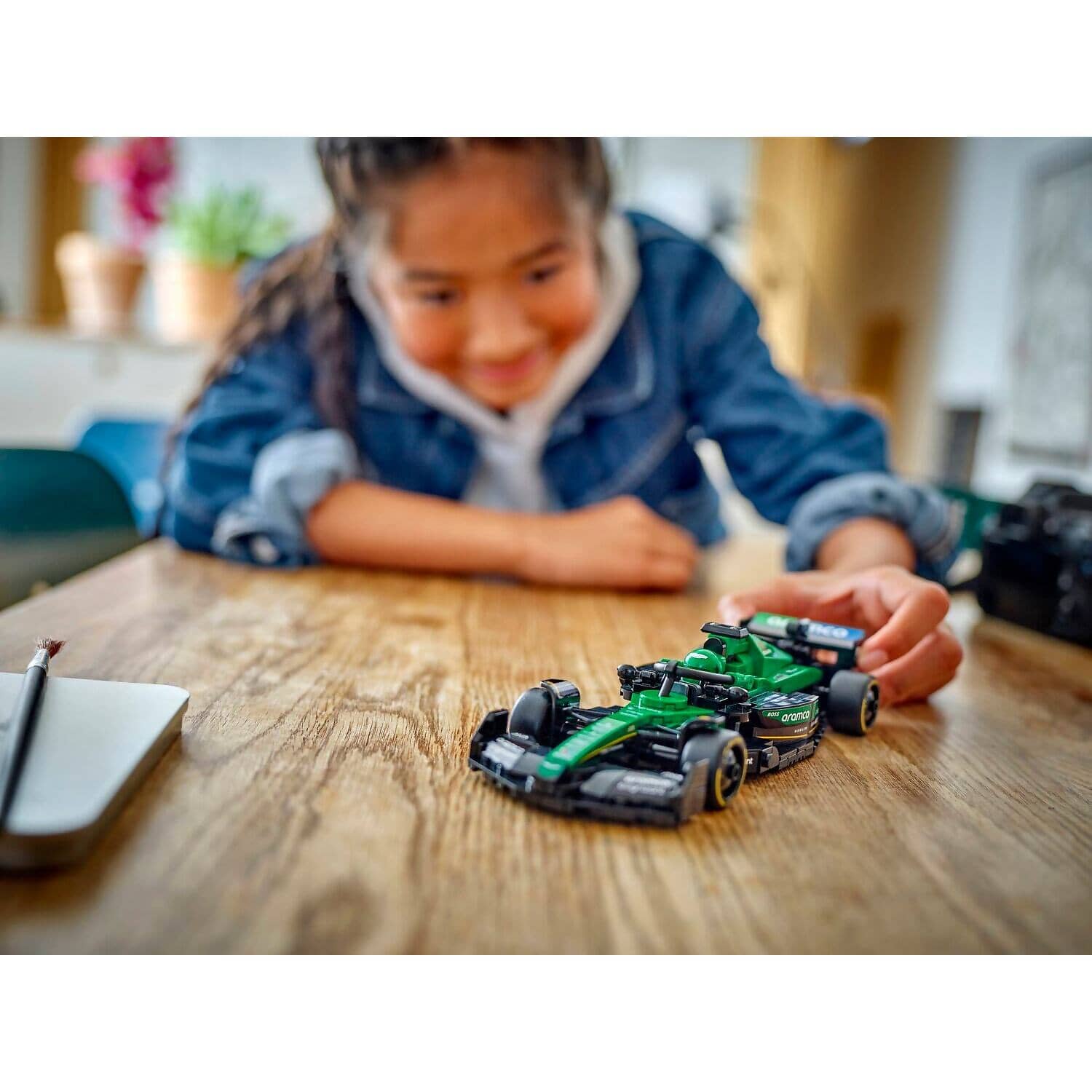 LEGO 77245 Aston Martin Aramco F1® AMR24 Race Car - Speed Champions - Image 8