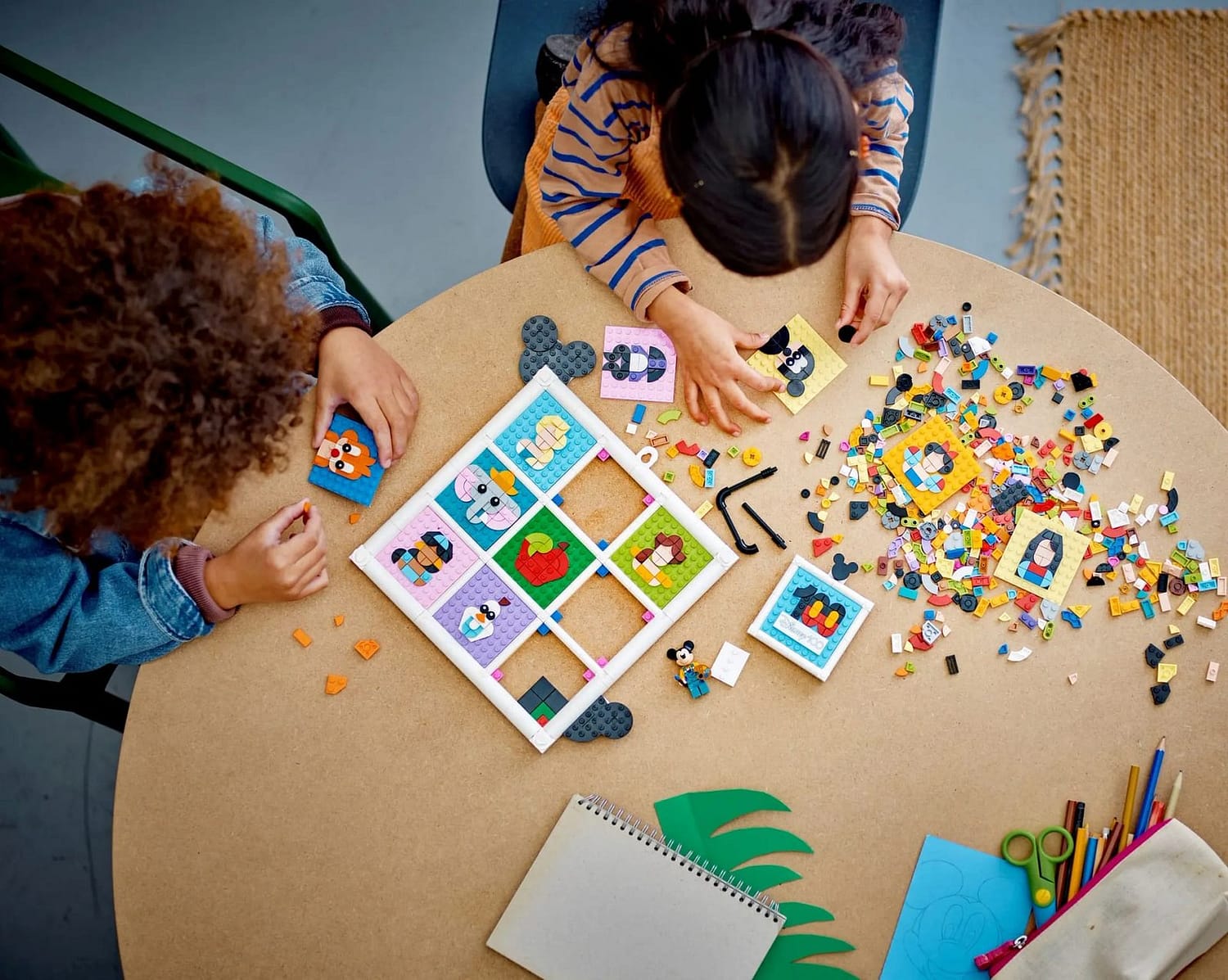 LEGO 43221 100 Years of Disney Animation Icons - Disney - Image 9