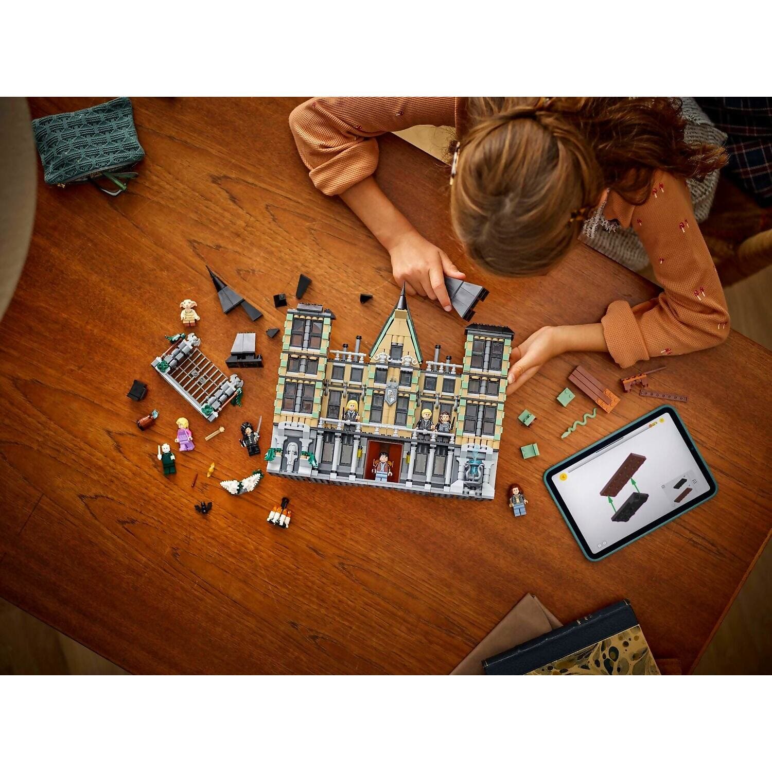 LEGO 76453 Malfoy Manor - Harry Potter - Image 9