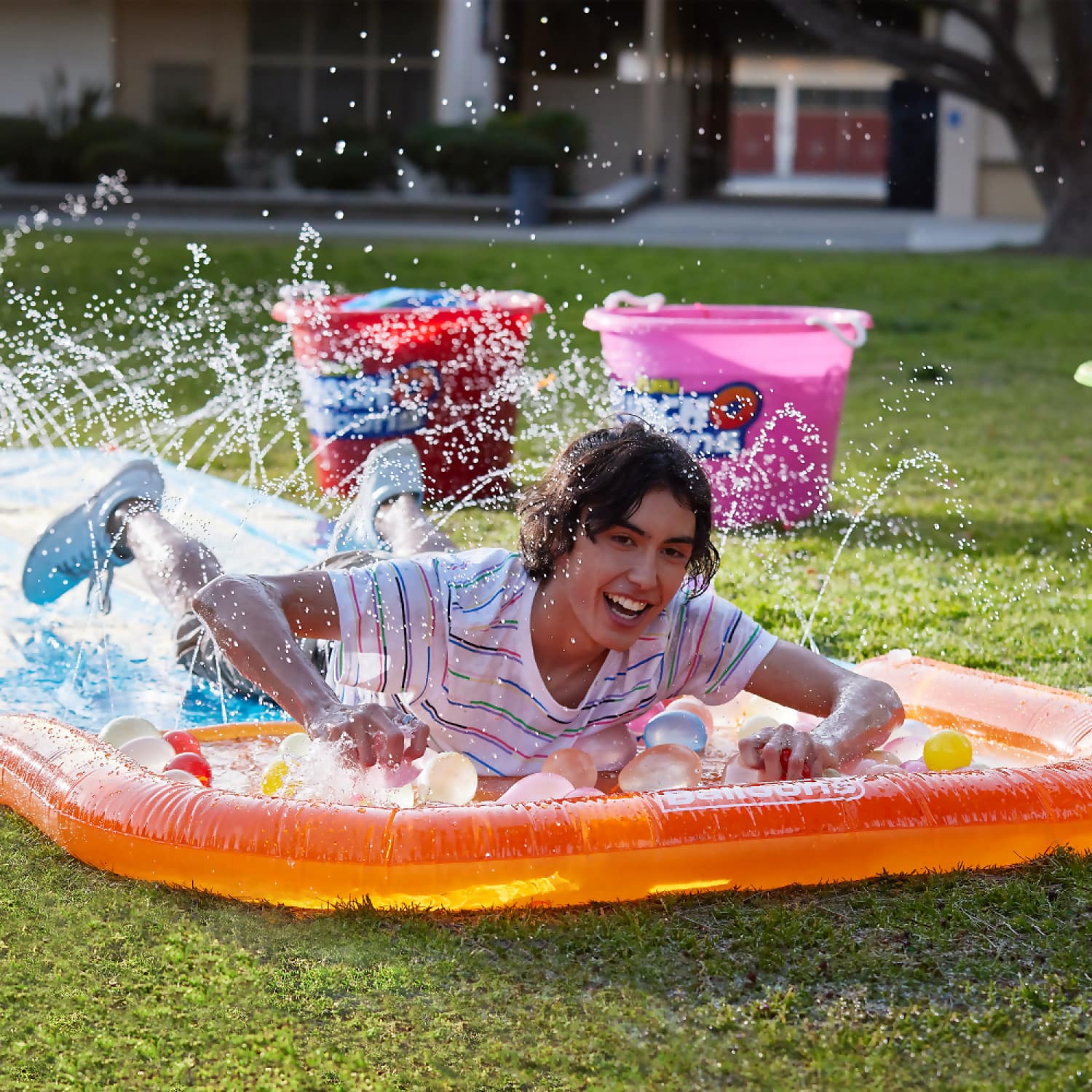 Zuru - Bunch O Balloons Tropical Party Water Slide With 100 Water Balloons - Image 4