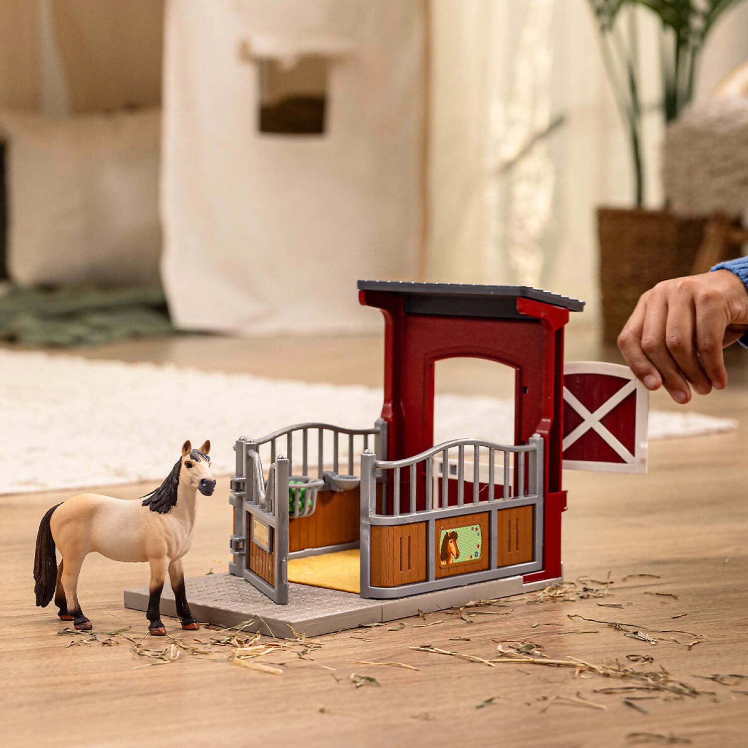 Schleich - Pony Box with Mustang Mare - Image 2
