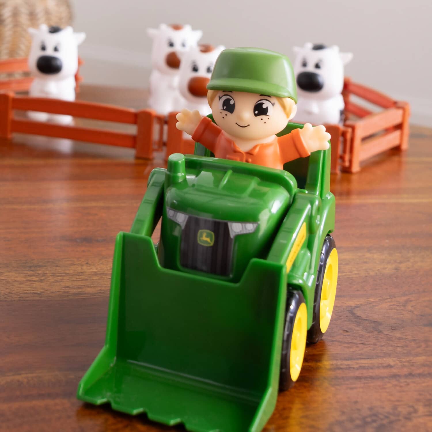 John Deere - The Cows Are Out Farm Toy Playset - Image 8