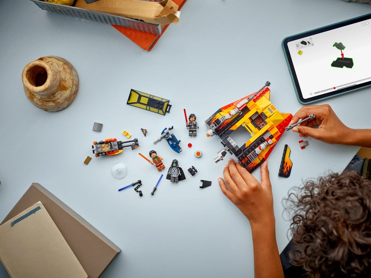 LEGO 75414 The Force Burner Snowspeeder™ - Star Wars - Image 11