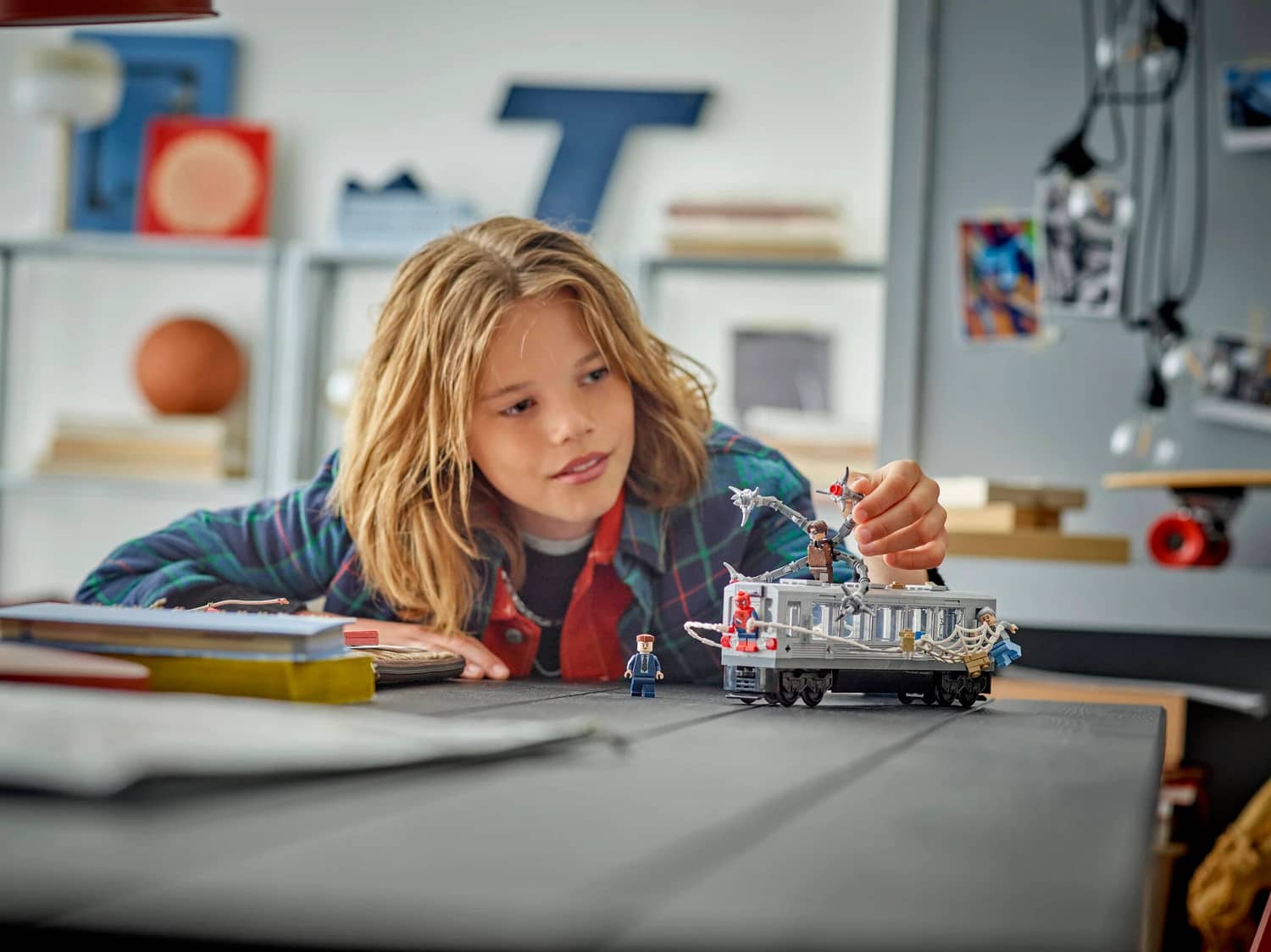 LEGO 76321 Spider-Man vs. Doc Ock Subway Train Scene - Marvel Super Heroes - Image 7