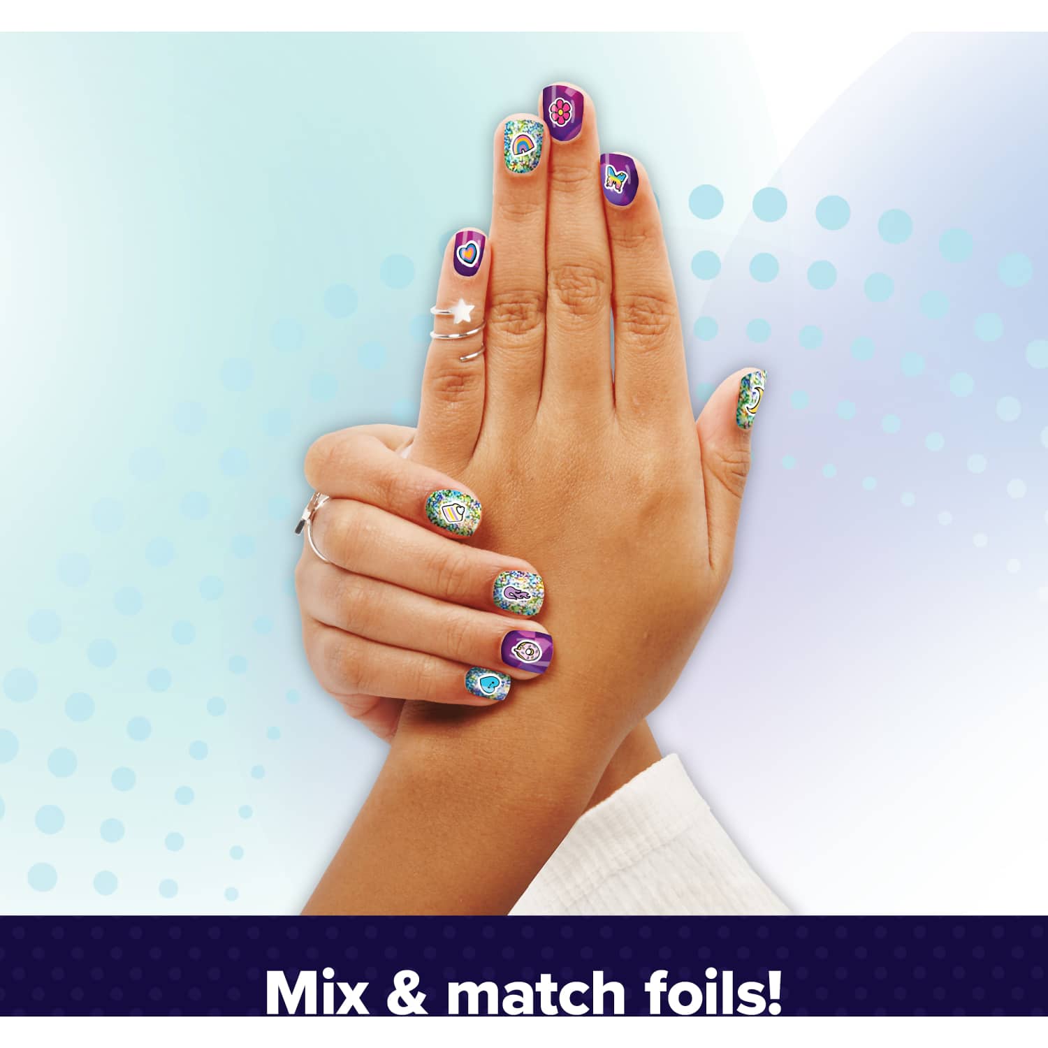 Cool Maker - Mix & Mani Holiday Foil Nail Kit - Image 3