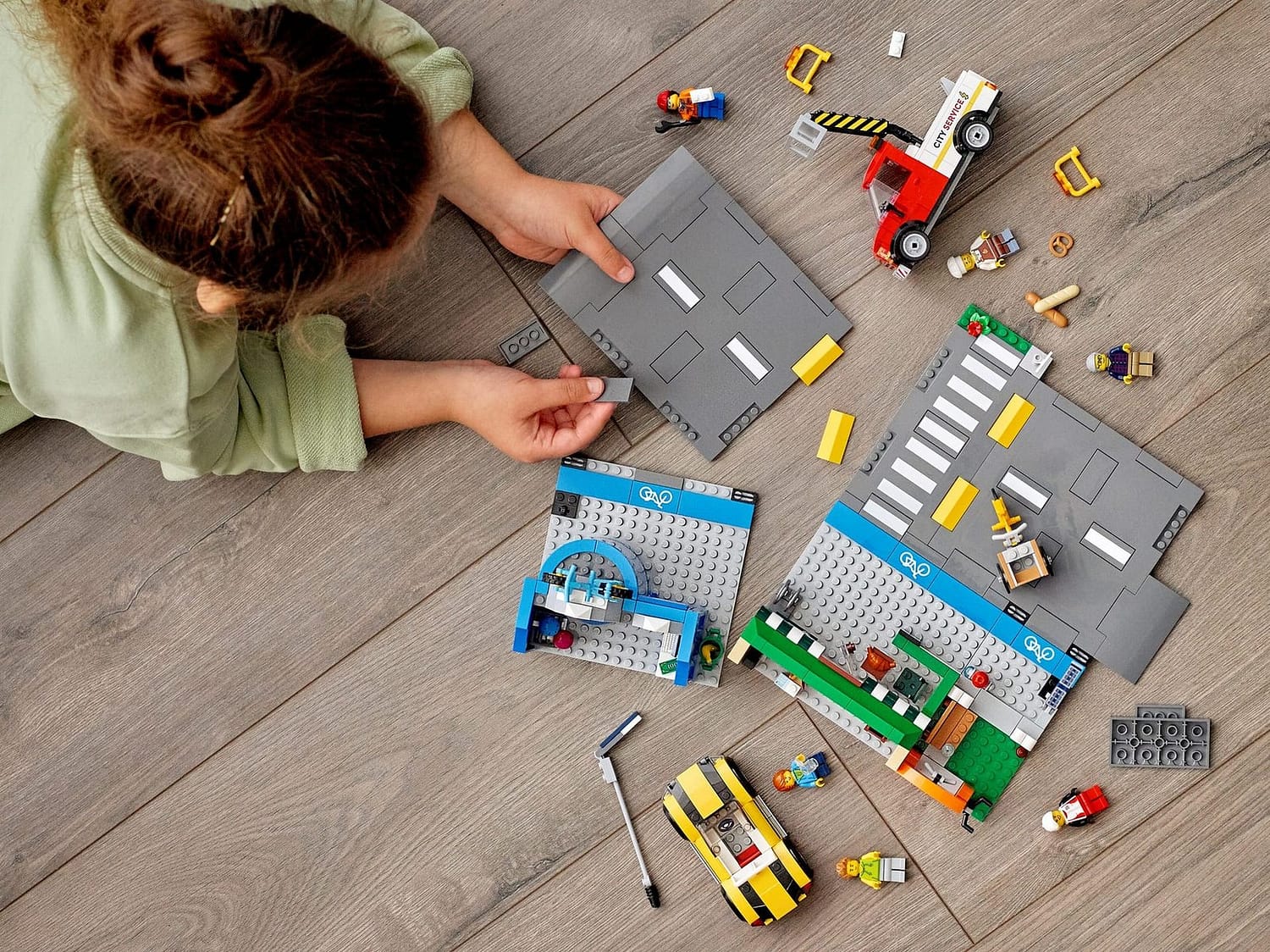 LEGO 60306 Shopping Street - City - Image 2