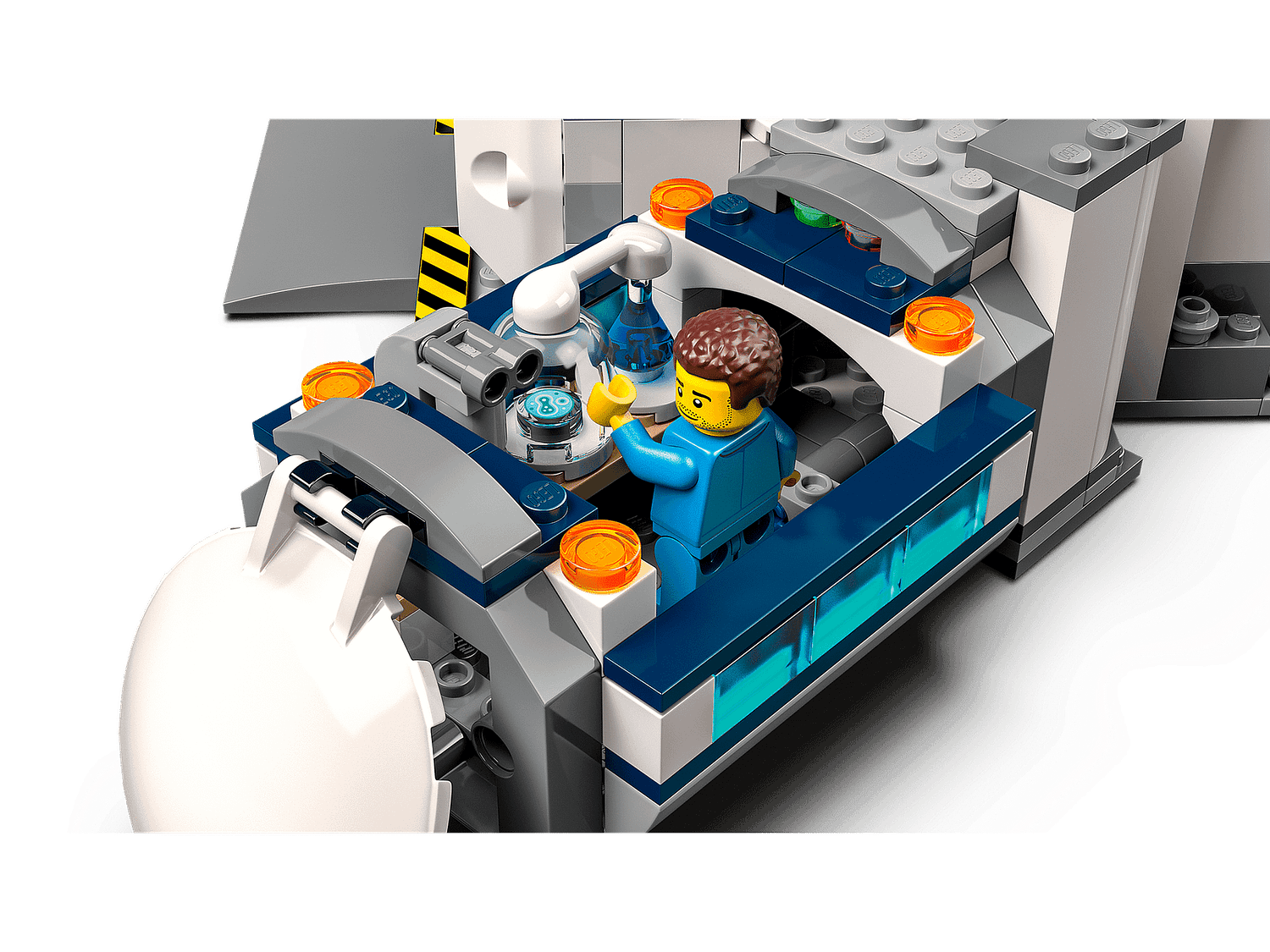 LEGO 60350 Lunar Research Base - City - Image 6