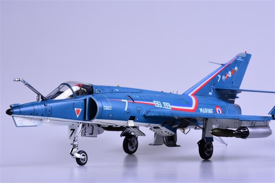 KITTY HAWK 1:48 Etendard IVP/IVM 80137 PLASTIC MODEL KIT