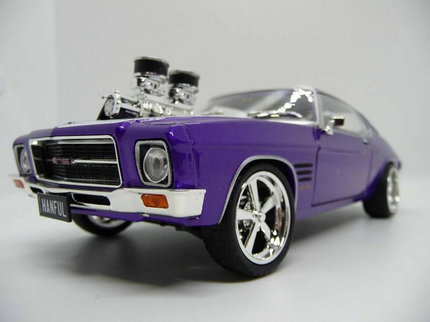 DDA Collectibles 1:24 Scale 1973 HQ GTS MONARO HANFUL PURPLE DieCast