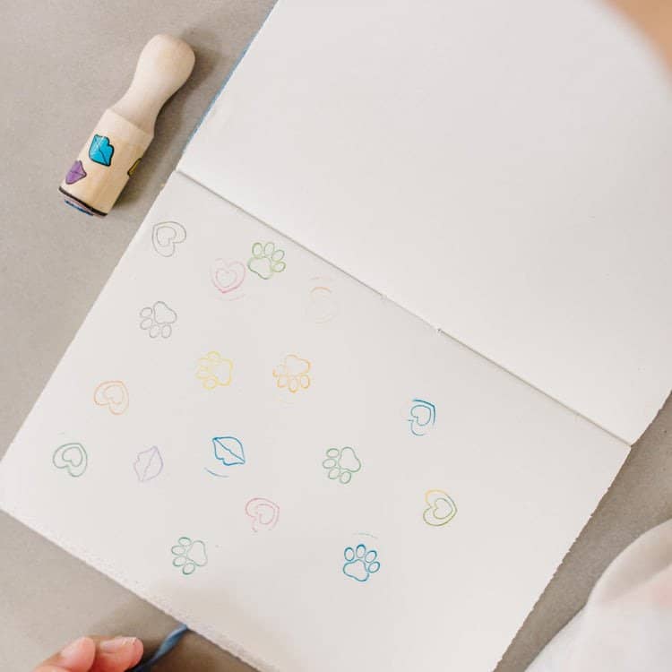 Melissa & Doug - Wooden Stamp Set - Happy Handles - Image 9