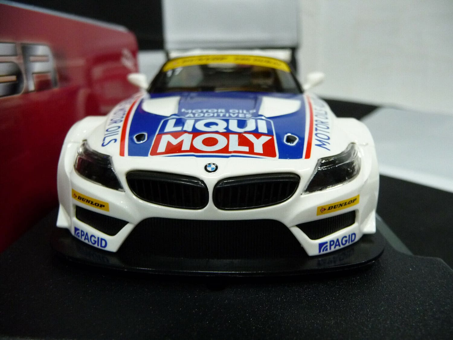 NSR 1:32 0001AW BMW Z4 GT3 E89 Liqui Moly 24h Dubai 2011 slot car also suits scalextric/carrera - Image 4